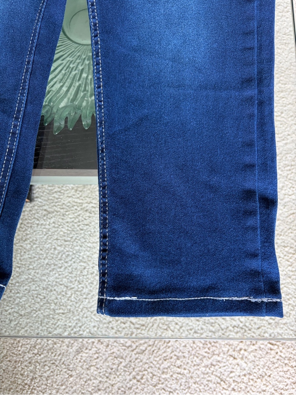 💜 Angels Denim - Picture 2 of 4
